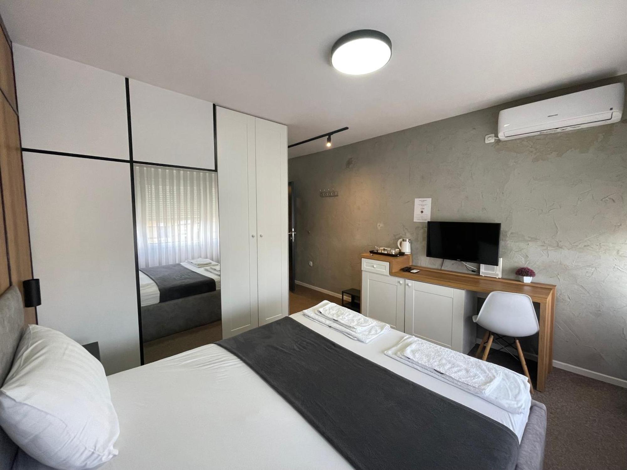 New Prishtina Luxury Rooms Pristina Exterior photo